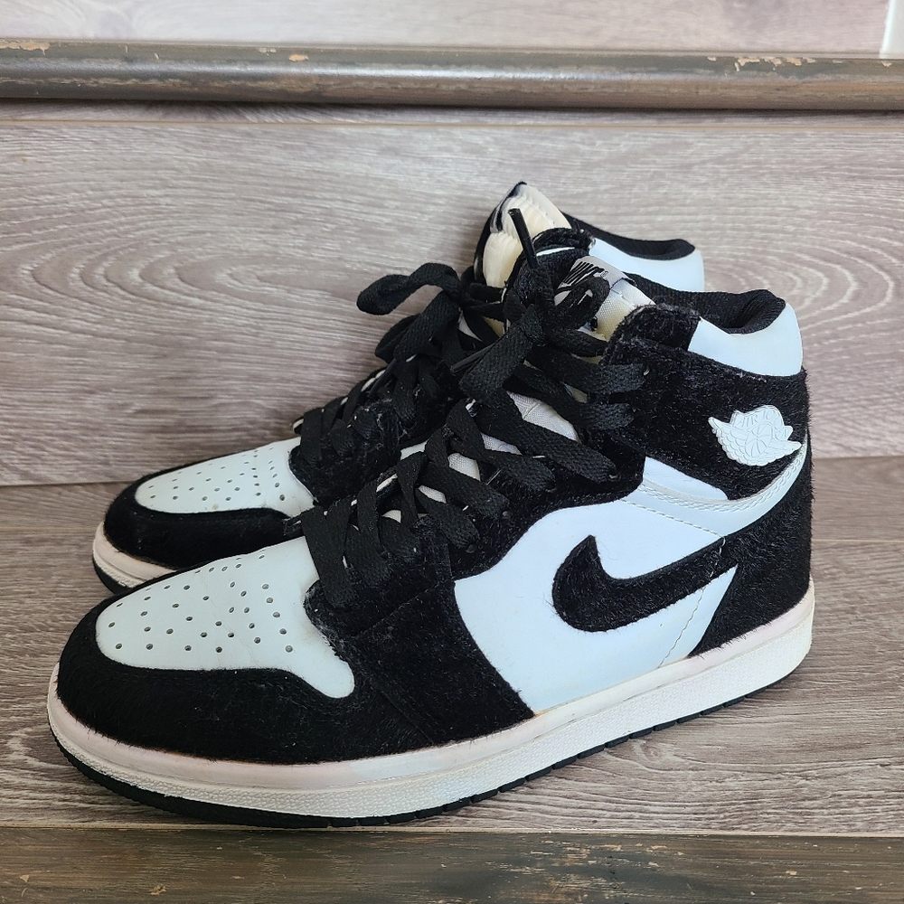 Nike Air Jordan 1 High Twist Pony Hair Panda Shoes Size 6.5W/5M